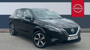 Nissan Qashqai 1.3 DiG-T MH N-Connecta 5dr Petrol Hatchback